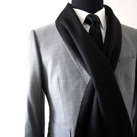 Hugo Bass 100% Cashmere Scarf by Howard Matthews Co. - Pret A Mode